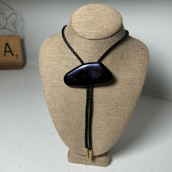 Jewelry - Vintage Iridescent Bolo Tie Necklace Purple Black Stone Western Bolo Unisex